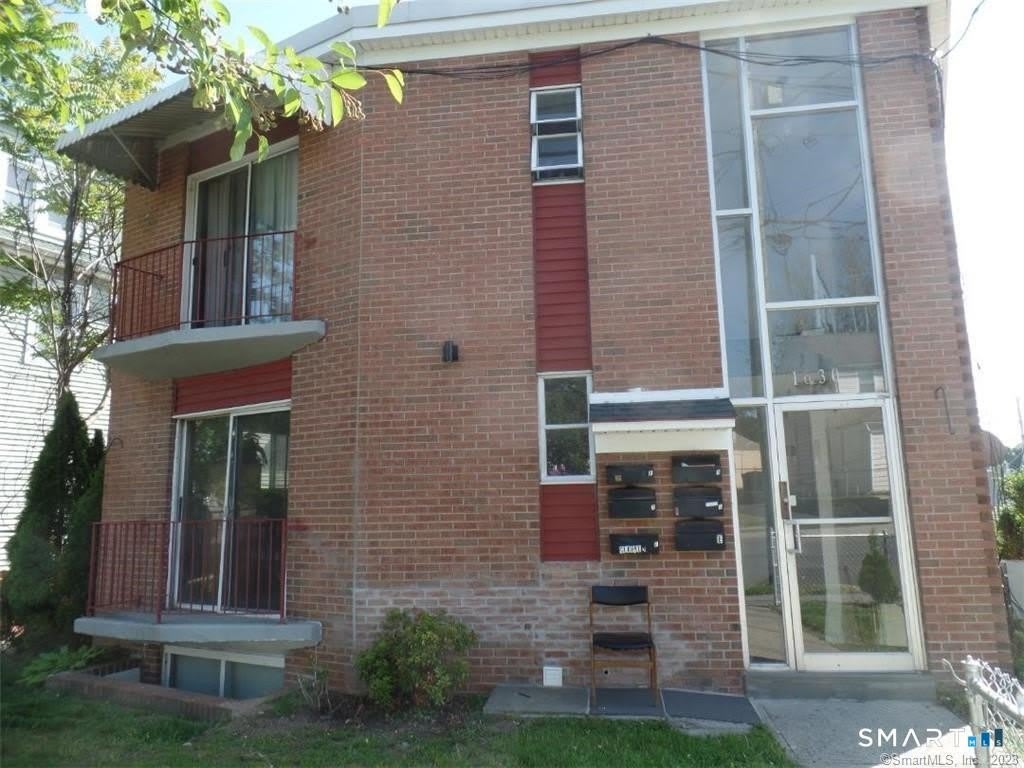 1630 Madison Avenue – photo 1 of 9