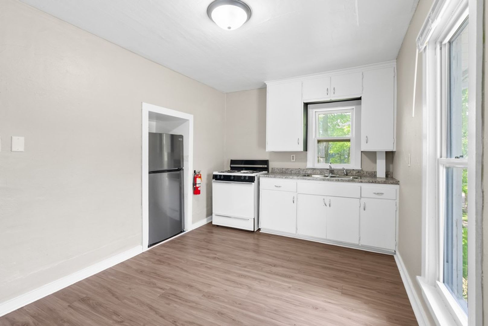 2321 Iowa St – photo 1