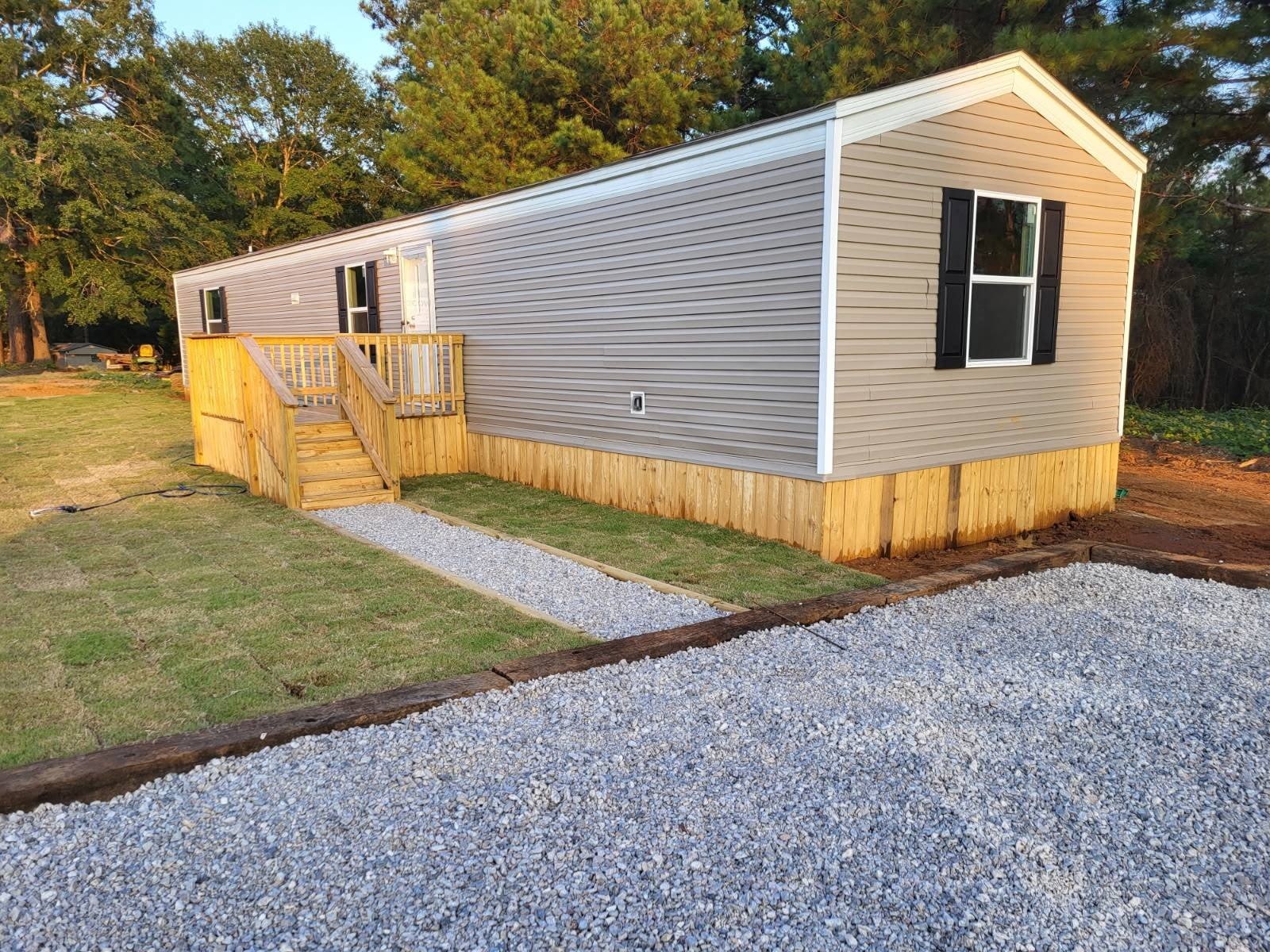 1518 Delmar Dr. – photo 1 of 4