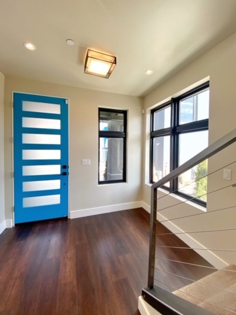 2Bd 2 Bath Unit Midtown Townhome – photo 1