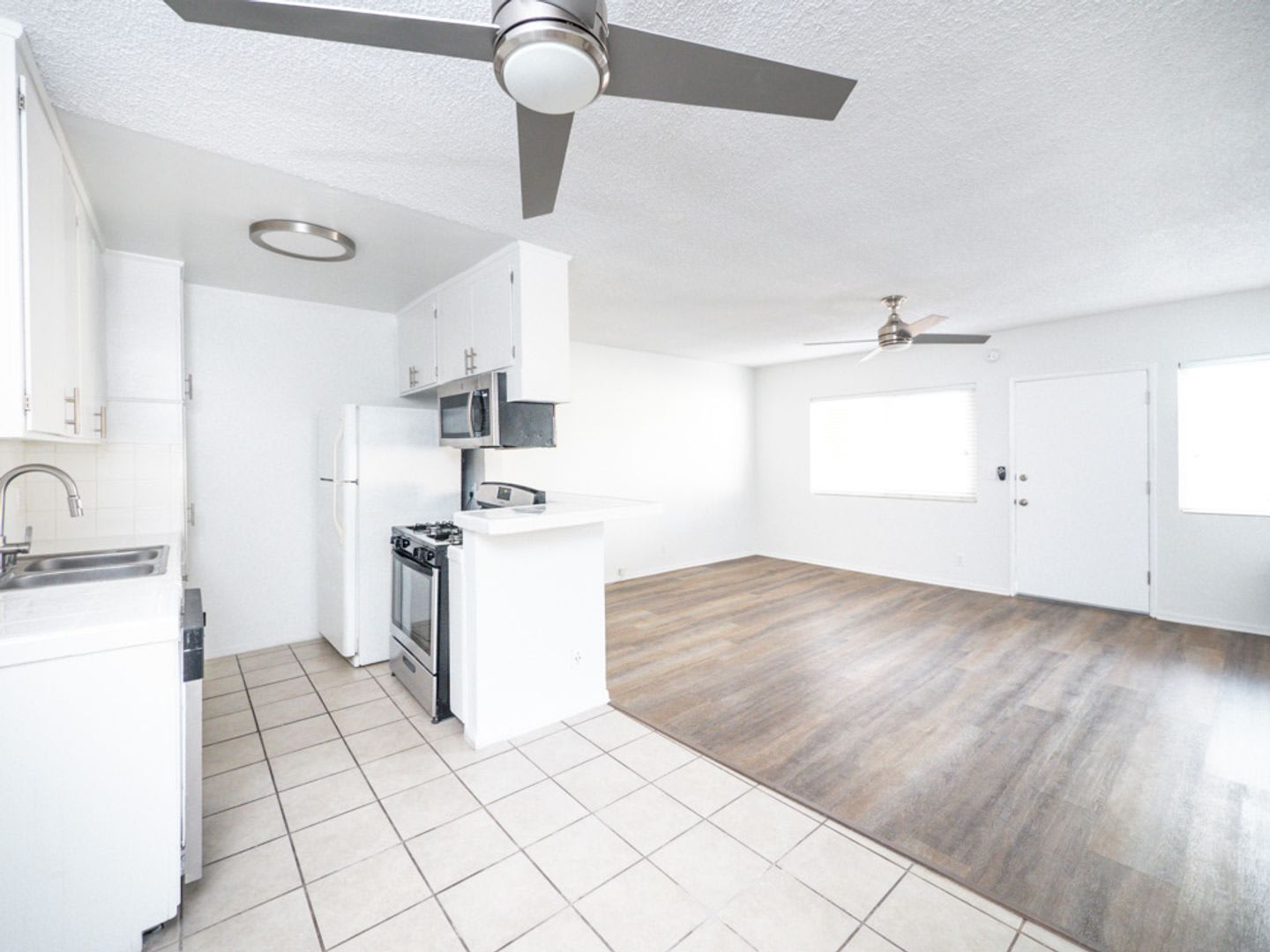 1166 S. Crenshaw Blvd. – photo 1