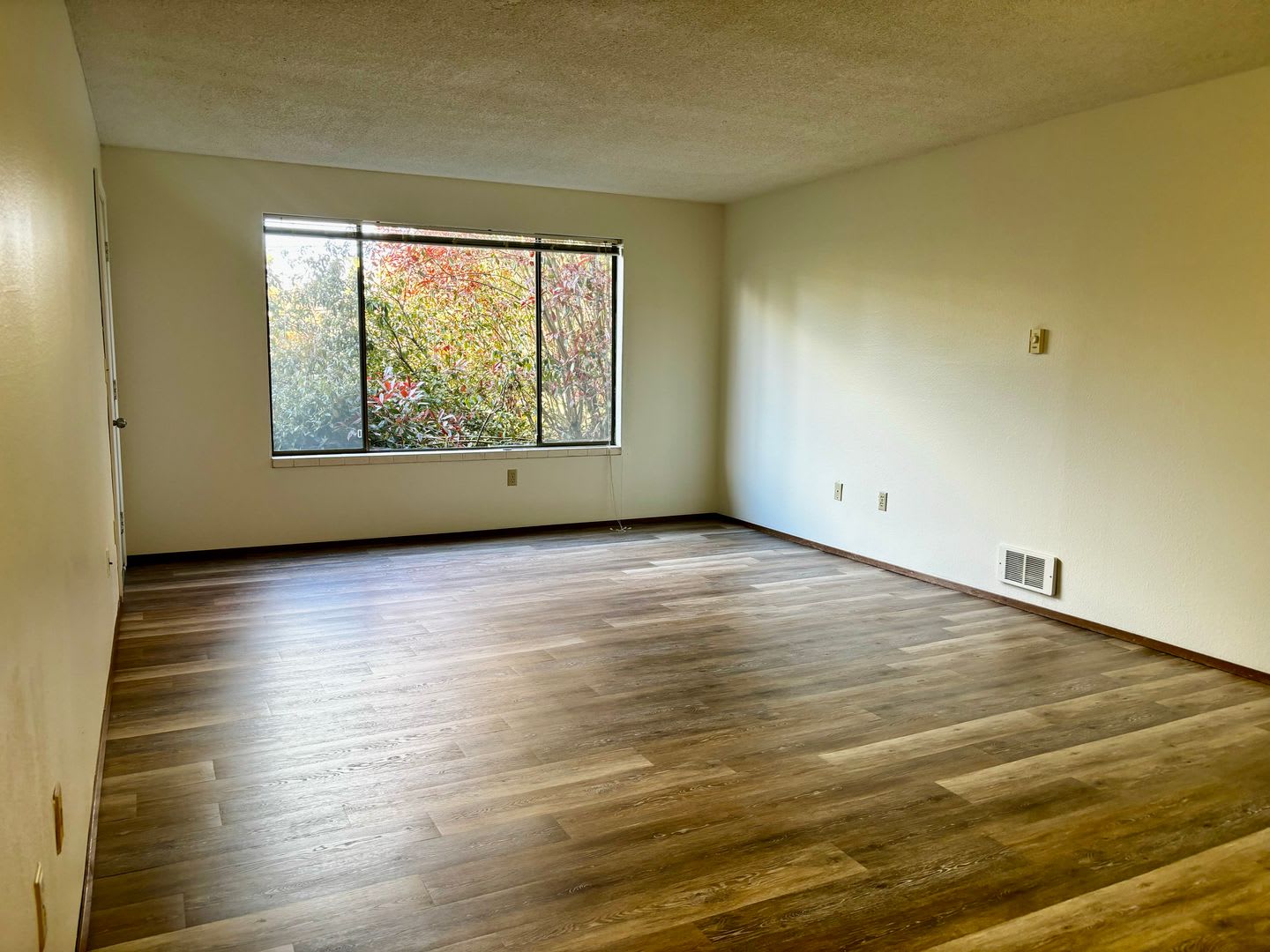 Kelsey House Apartments – photo 1 of 44