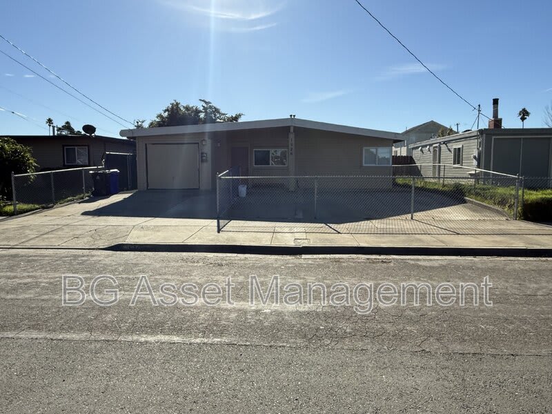 1526 Visalia Avenue – photo 1