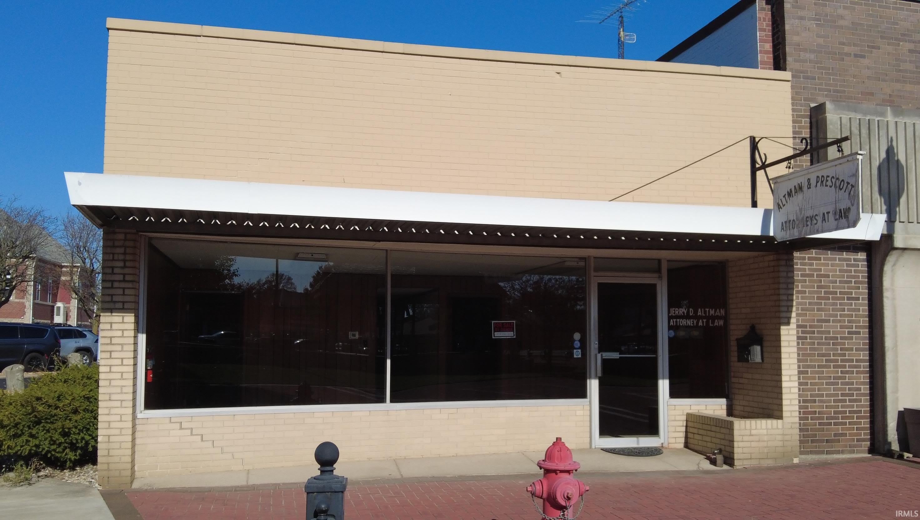116 Constitution Plaza – photo 1 of 22