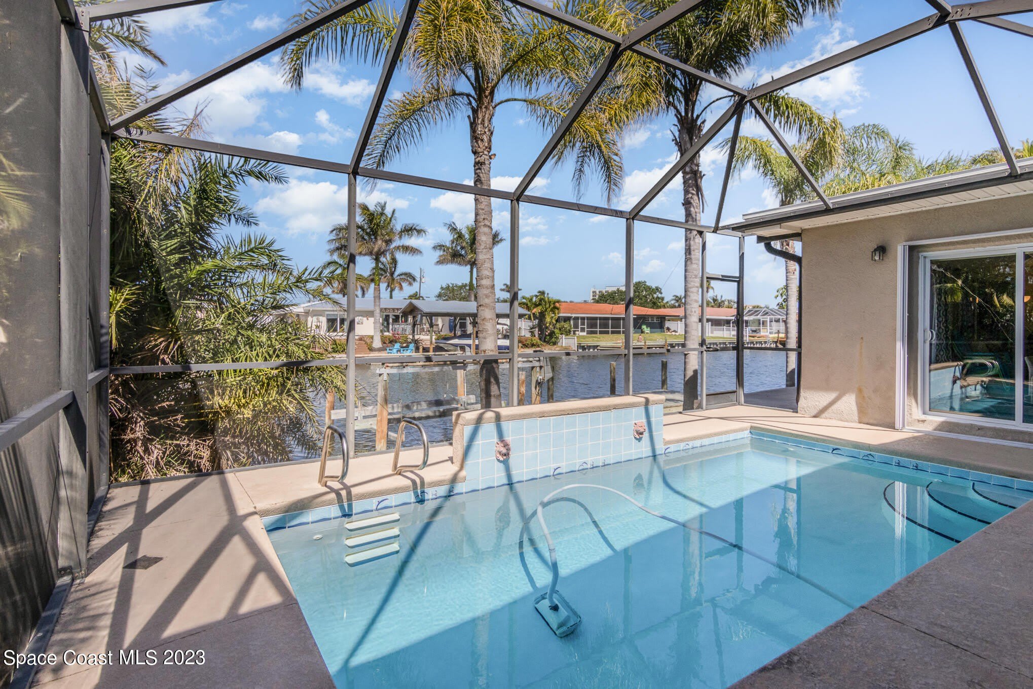 187 Jamaica Drive – photo 1