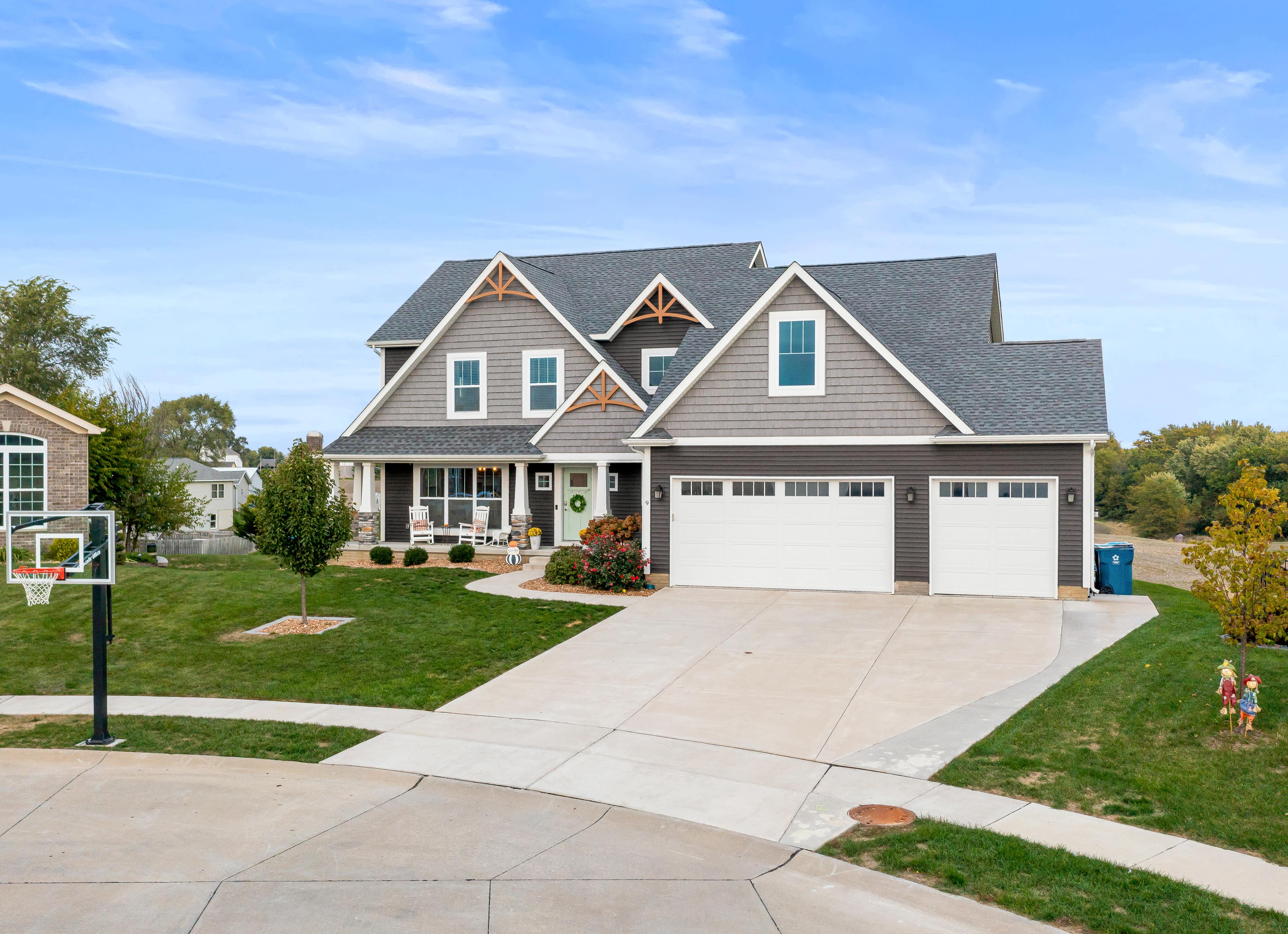 9 William Ct – photo 1 of 51