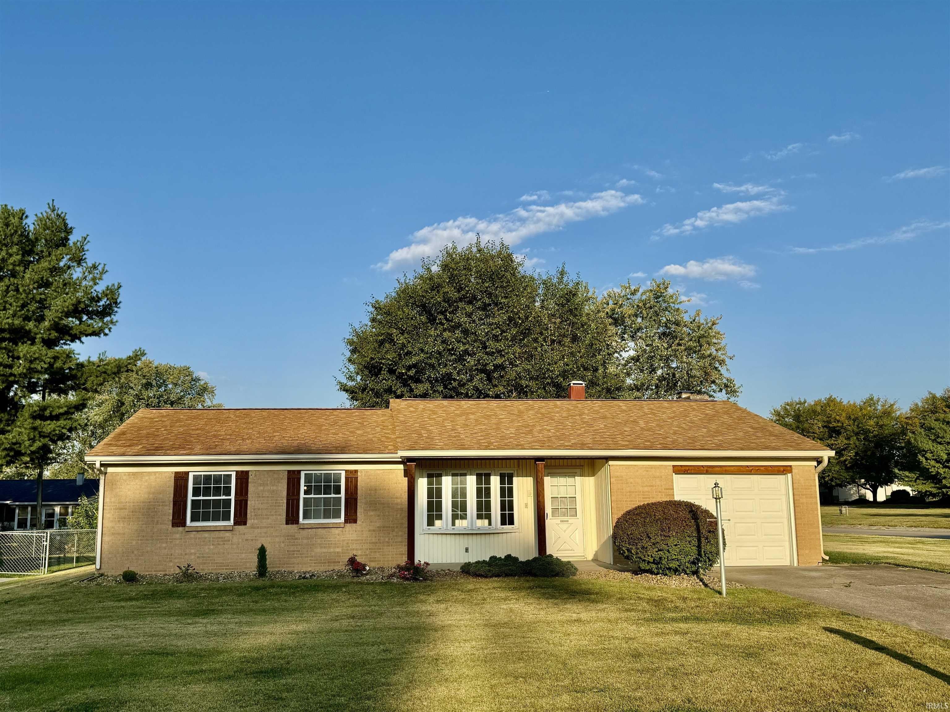 404 S Hickory Drive – photo 1