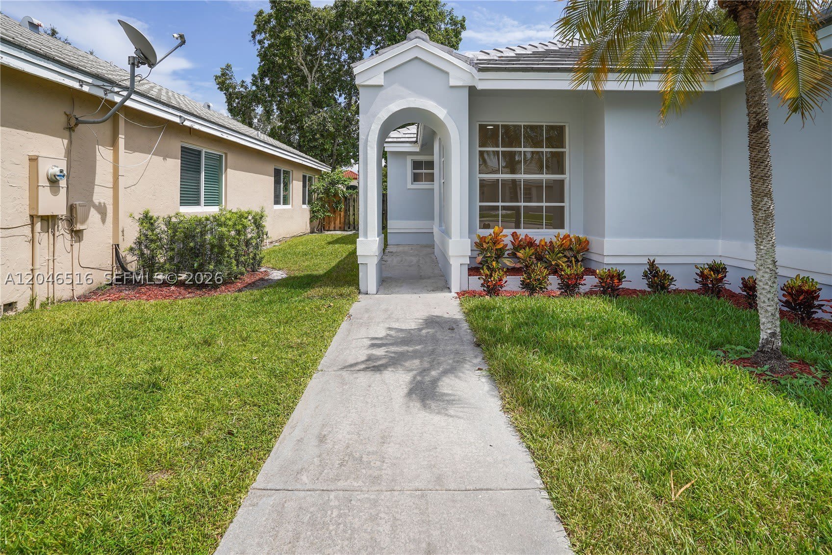 9354 Arborwood Cir – photo 1