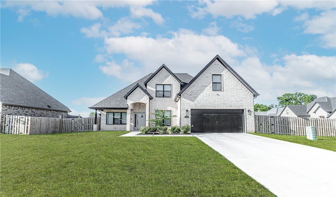 1100 Quailridge Way – photo 1 of 26