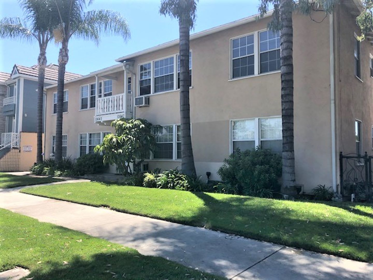 109 – photo 1