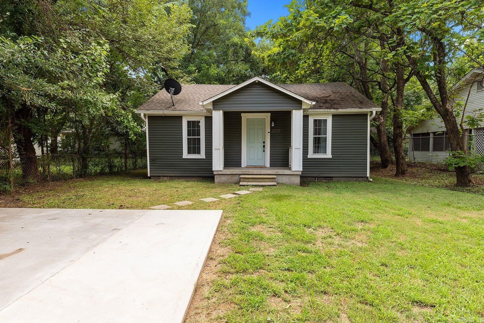2017 Hairston Avenue – photo 1