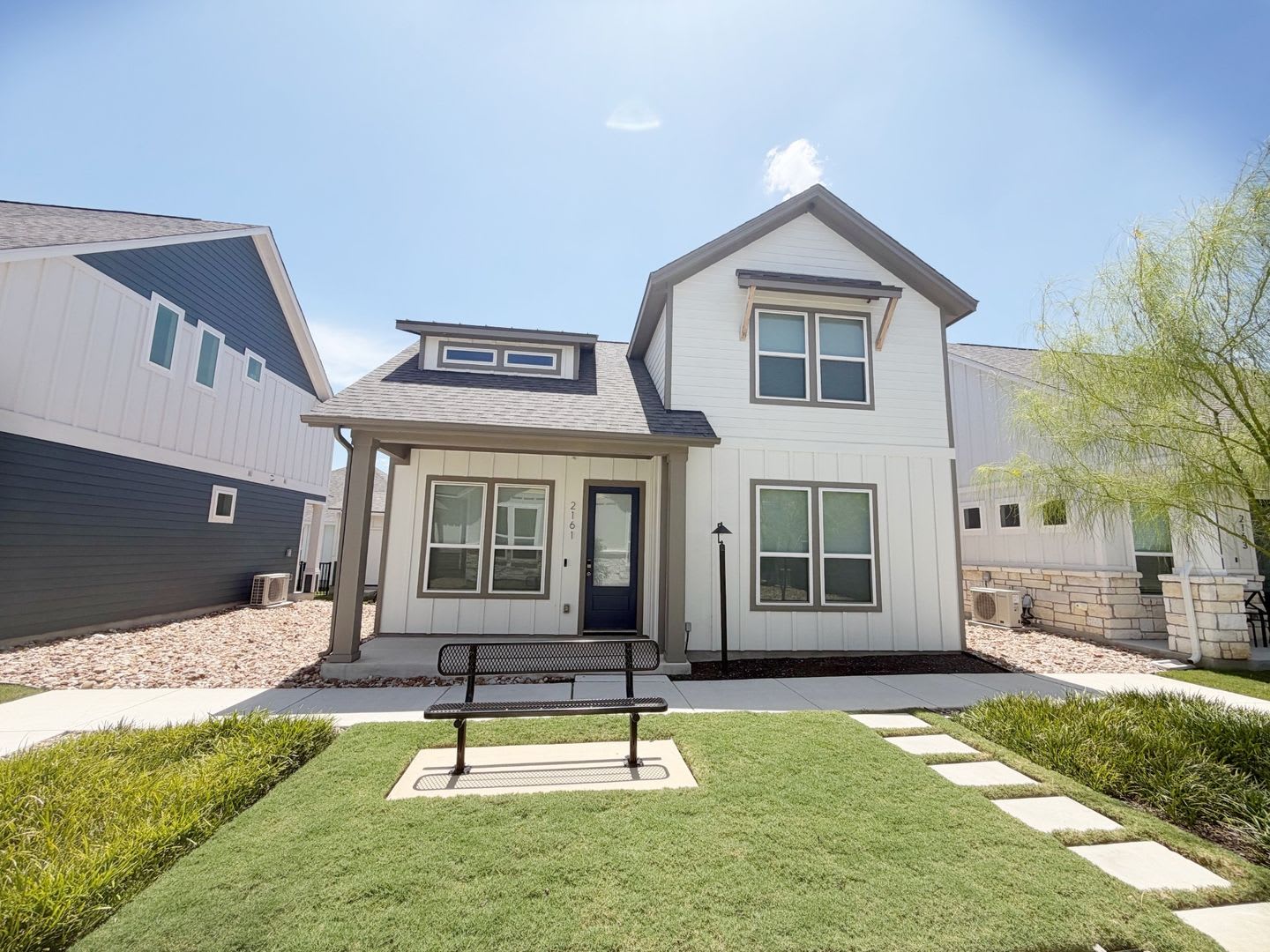 2 Bed / 2.5 Bath Home Ready for Lease! – photo 1