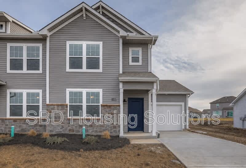 12429 S Parkwood Ln – photo 1 of 13