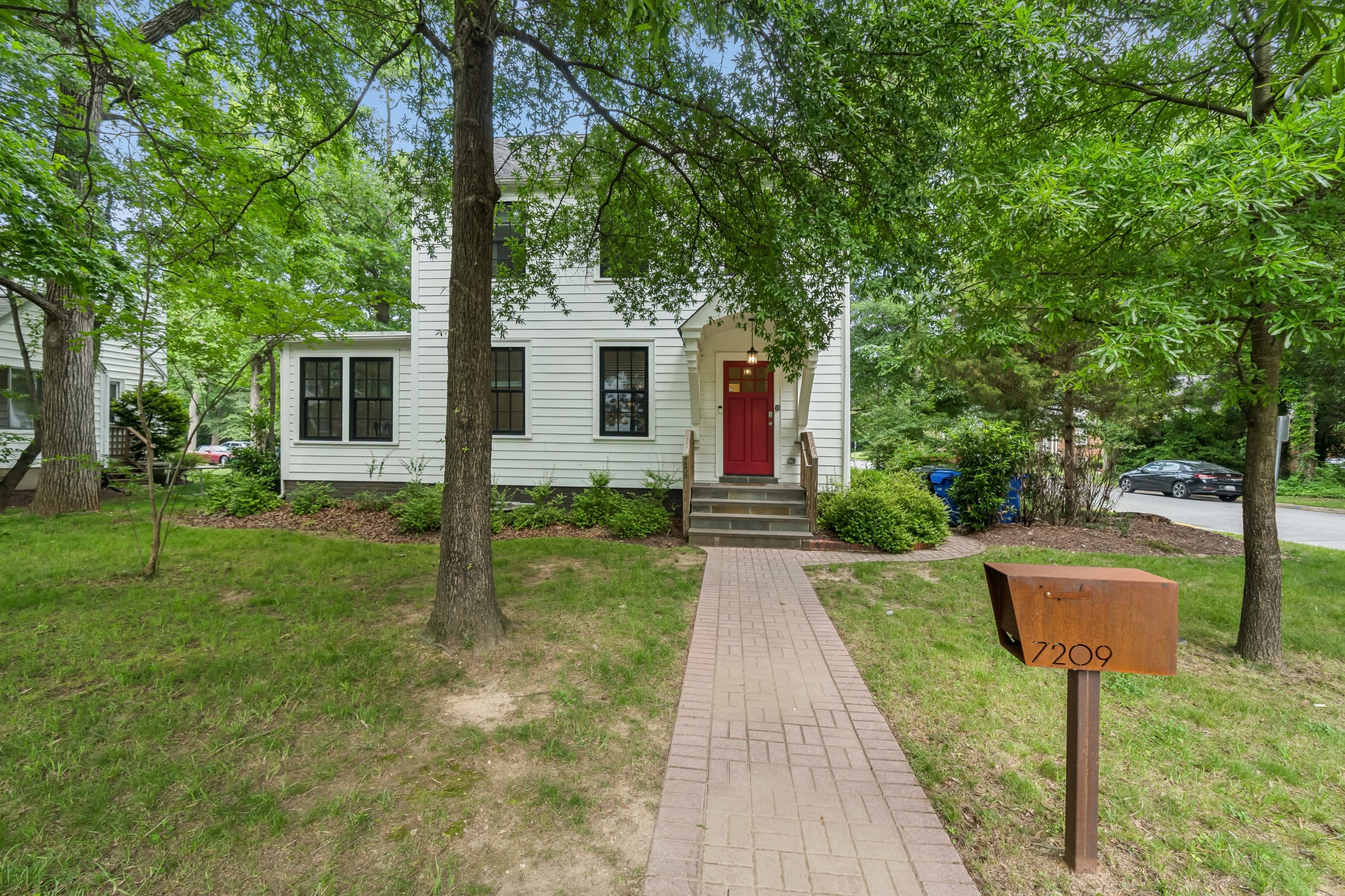 7209 Dartmouth Avenue – photo 1