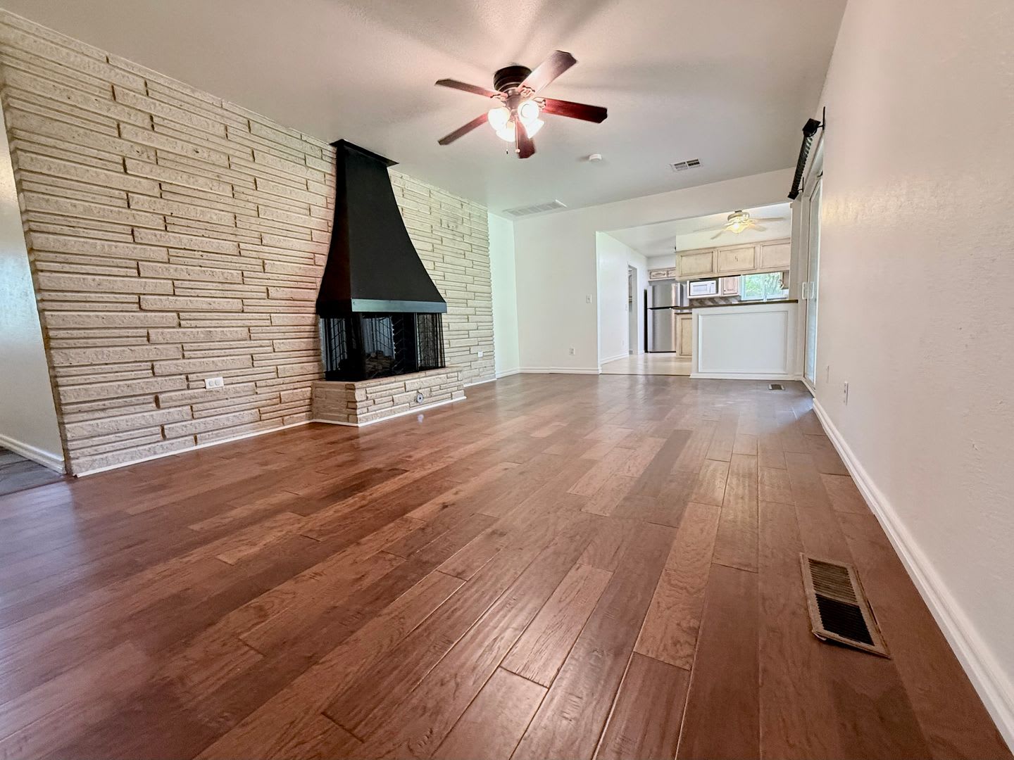 Large 3BD 2BA Home w/ Bonus Area in NW OKC, Edgewater Neighborhood!! – photo 1