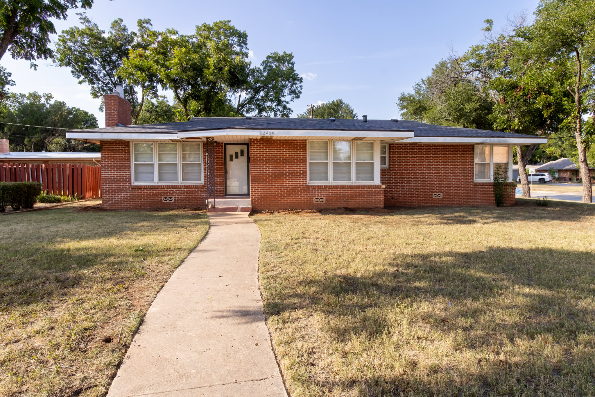 2400 Hampstead Lane – photo 1