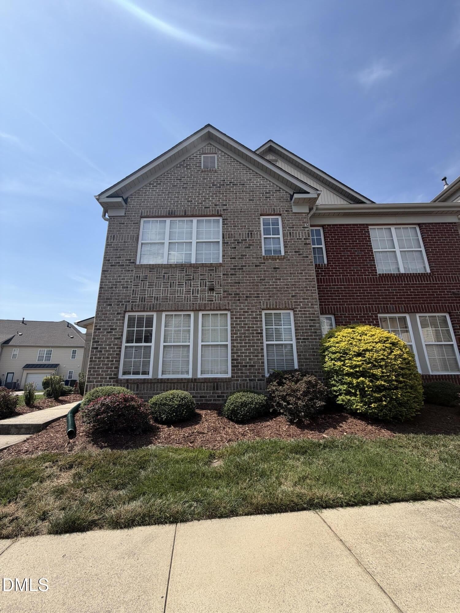 9812 Grettle Court – photo 1