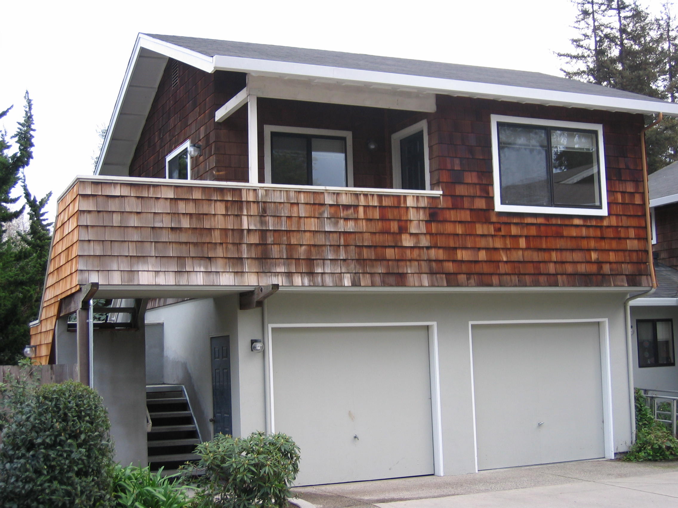 142 Belmont Street – photo 1 of 10