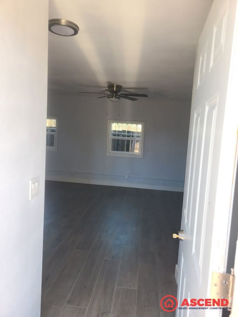 236 Francis St – photo 1 of 6