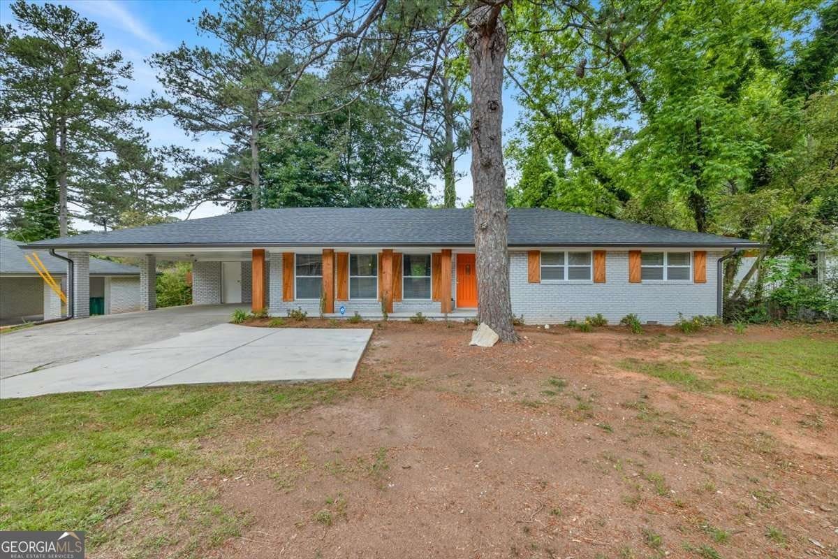 2271 Columbia Drive – photo 1 of 9