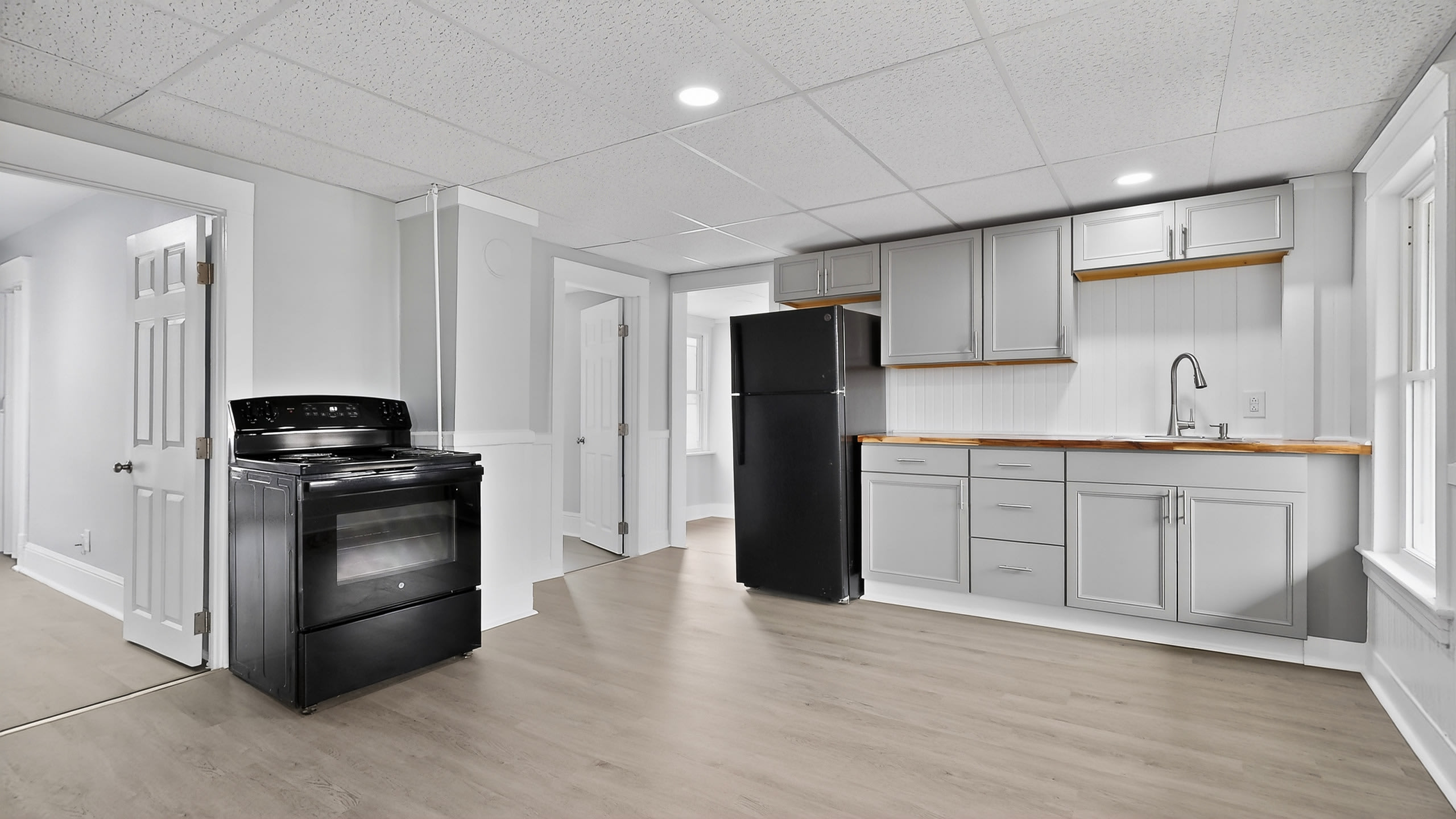 83 Brook Street – photo 1 of 12
