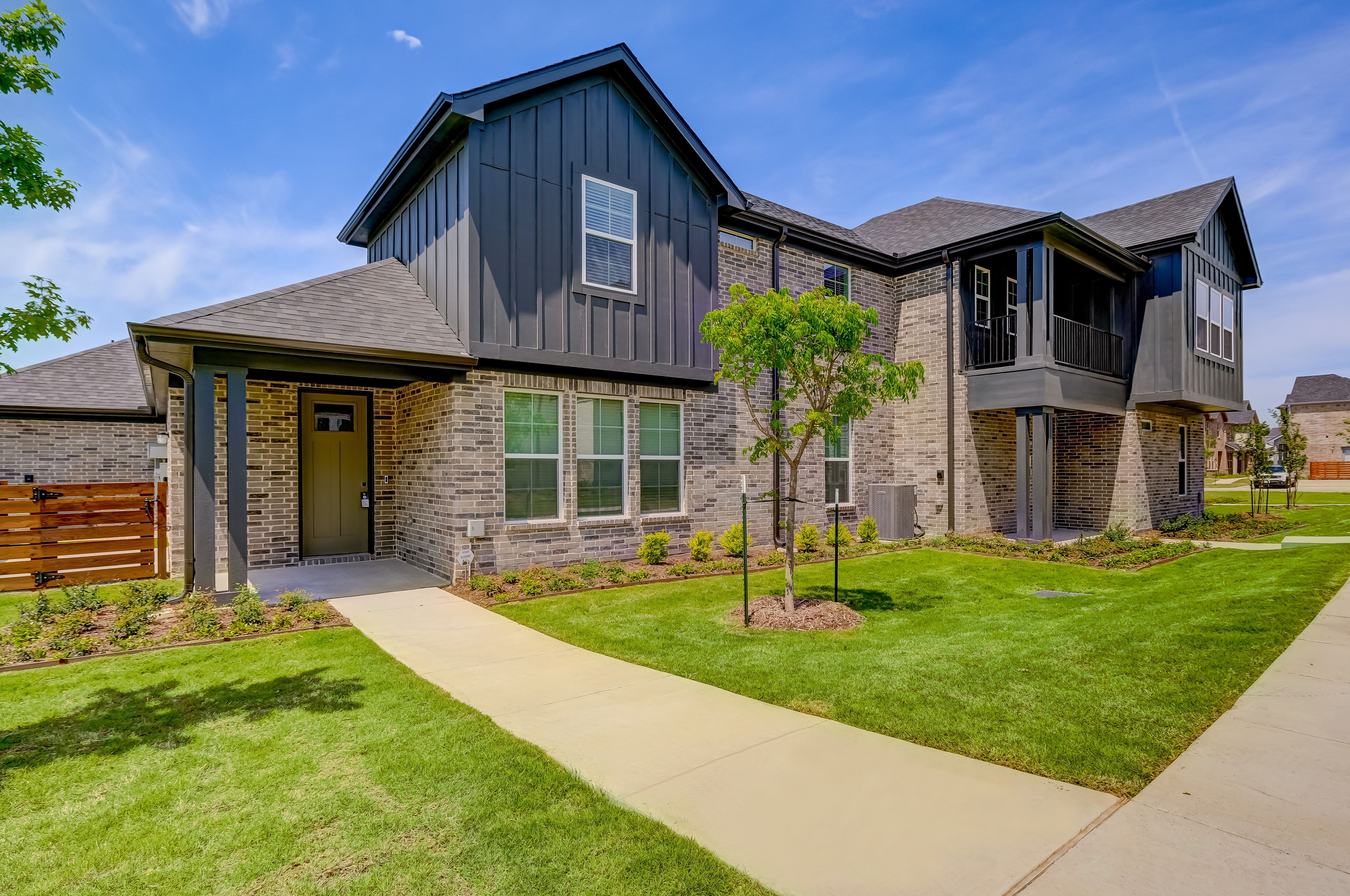 Canvas at Willow Park – photo 1 of 77