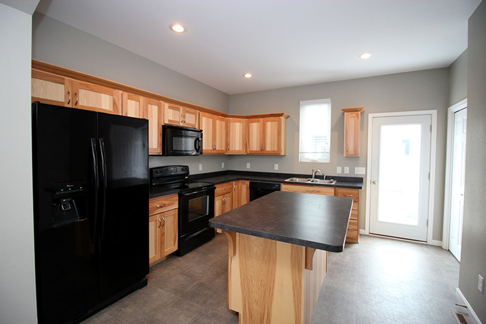 Welcome Home To 3167 Sullivan Loop A Stunning 2 Bedroom 2 5 Bathroom Gem In A Prime Location – photo 1 of 6