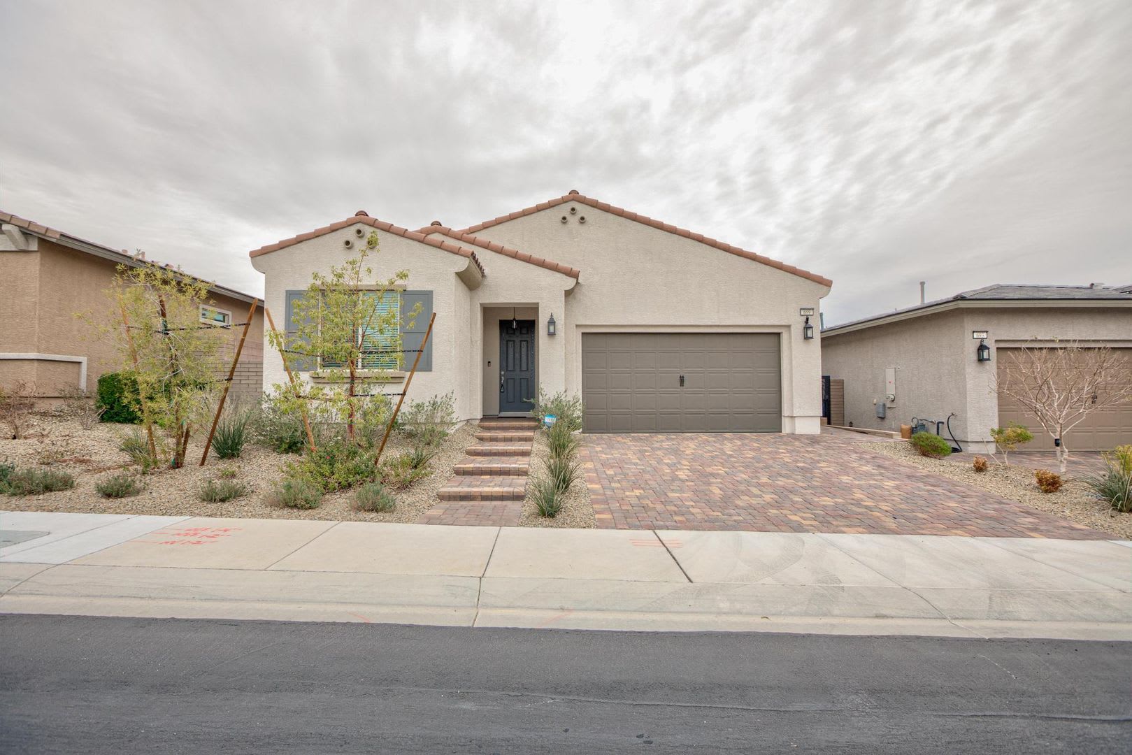 55 Guard Gated Home Move In Ready – photo 1