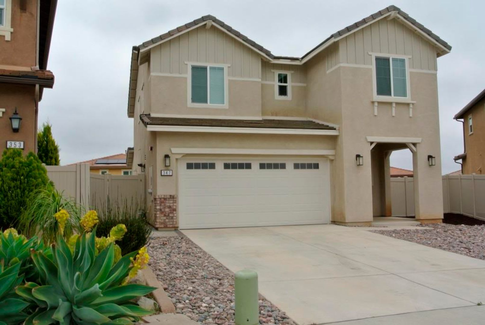 3Bed/2.5Bath Home in Horse Creek Ridge Community~ Campolina – photo 1
