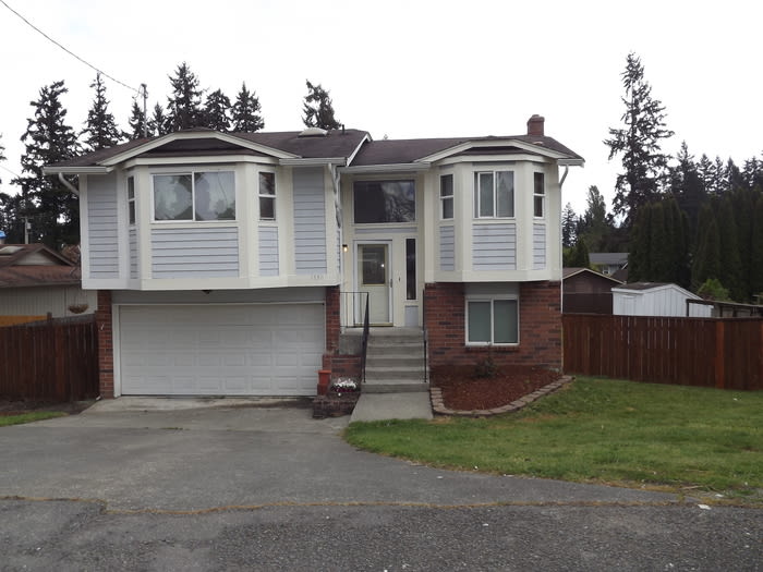 17311 10th Avenue East – photo 1 of 10