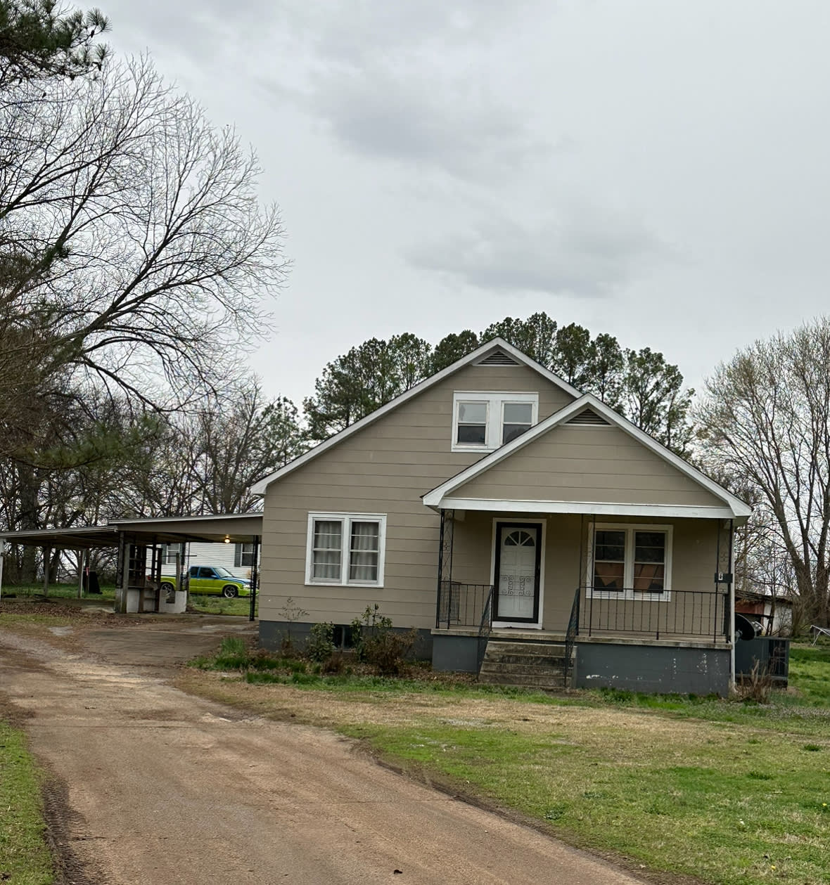 601 W Main St – photo 1 of 17