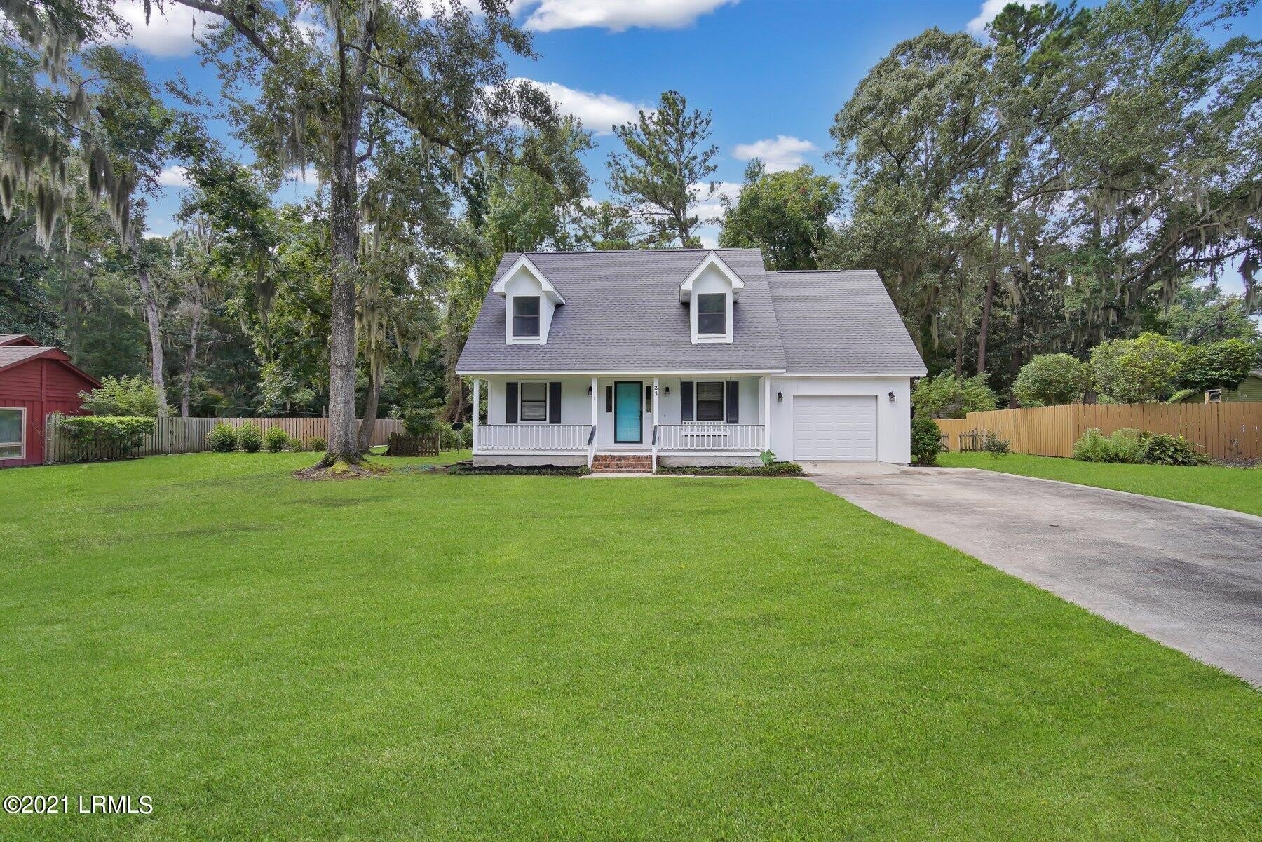 24 Chesterfield Lake Drive – photo 1 of 29