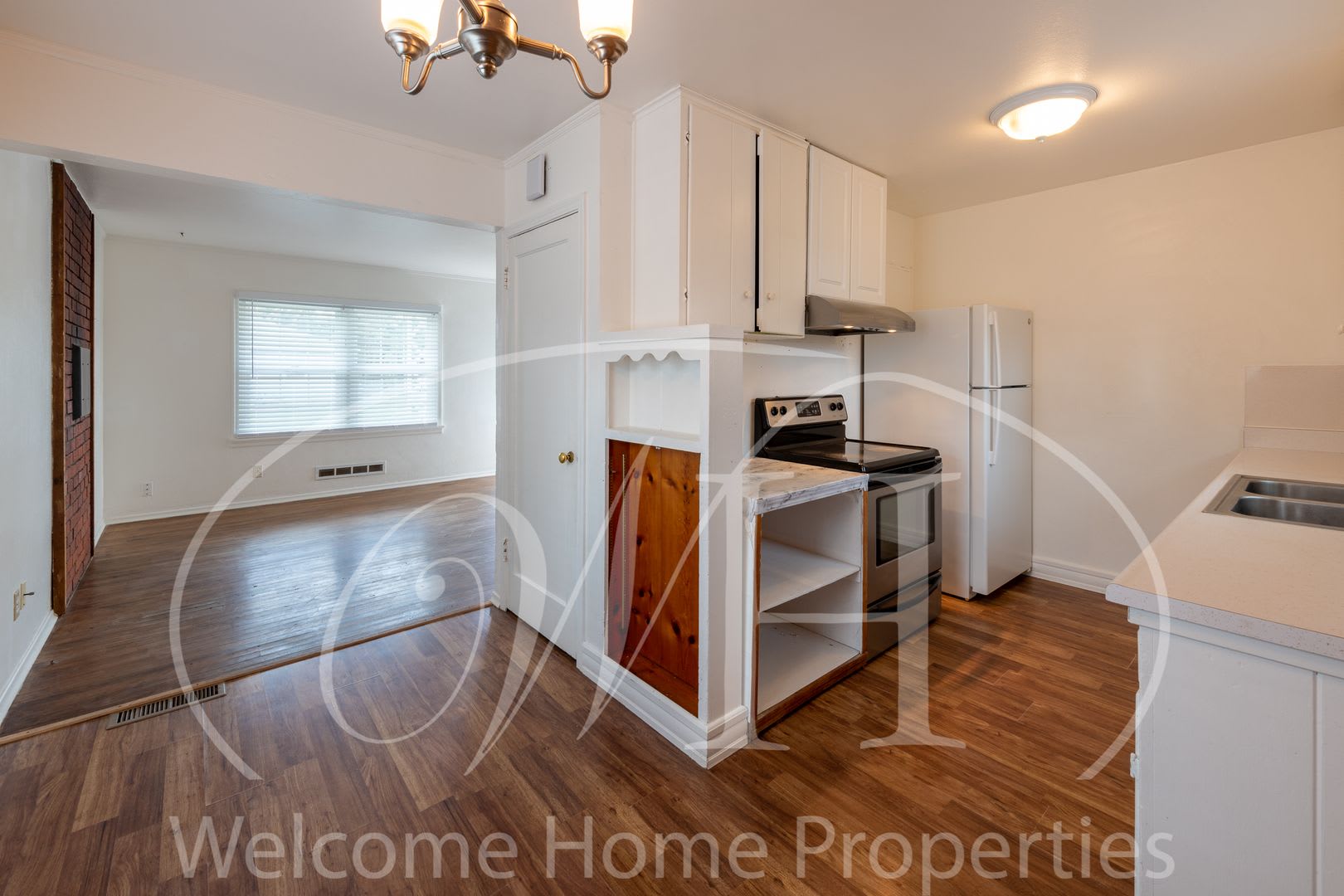 Great 3 Bedroom Home With Big Backyard – photo 1 of 216
