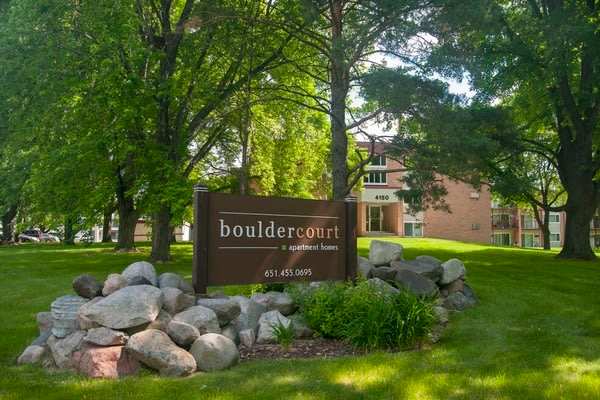 Boulder Court Apartments – photo 1 of 20