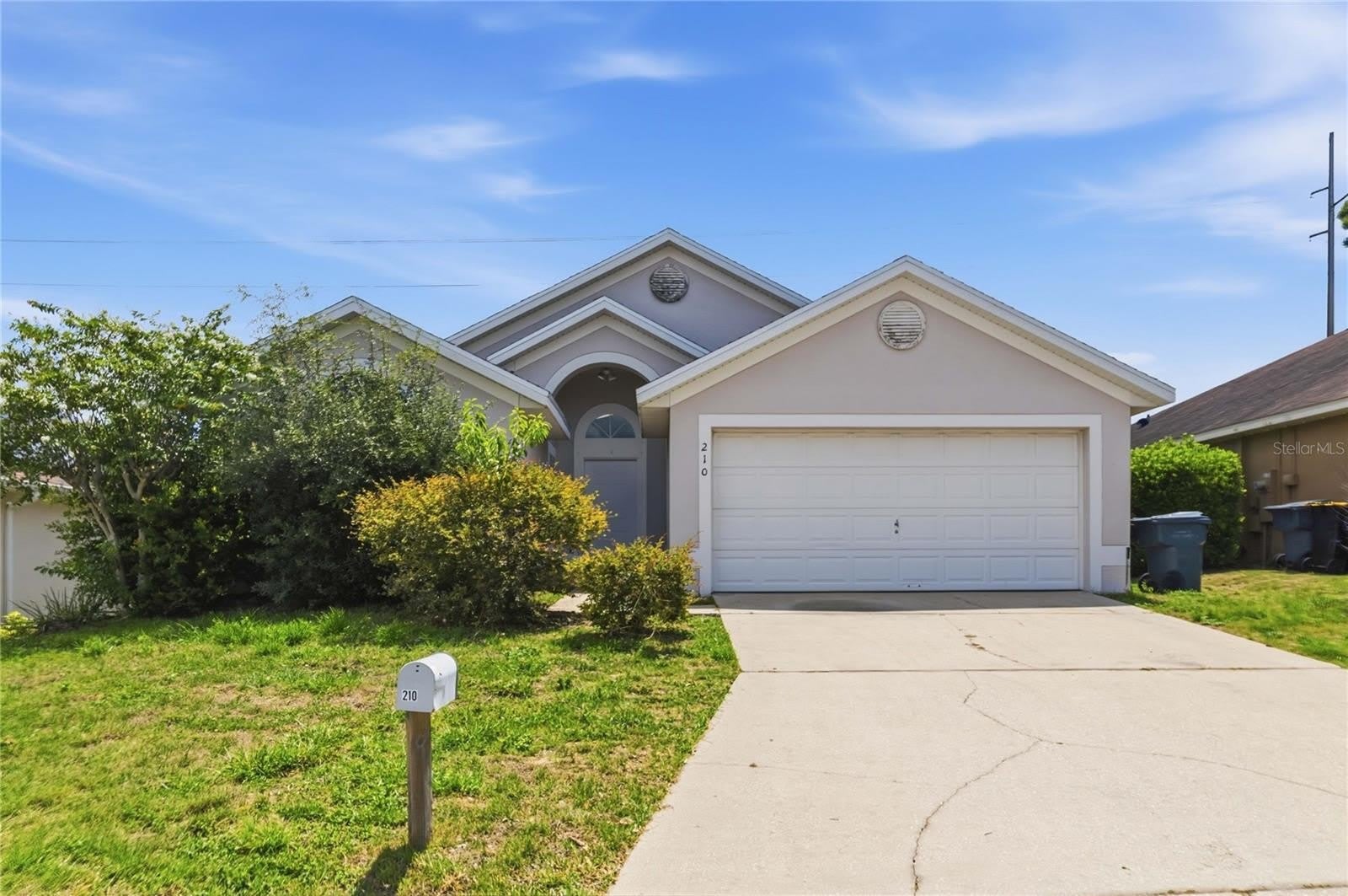 210 PINE CONE Drive – photo 1