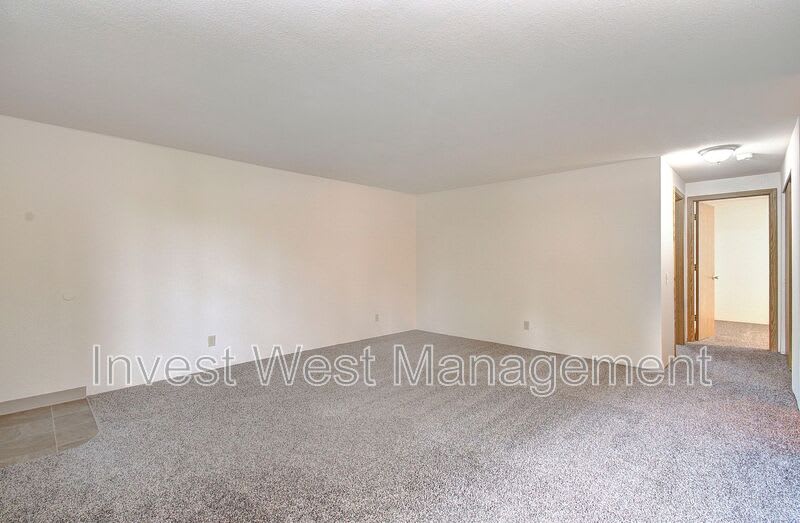 1861 KINGSLEY ROAD – photo 1