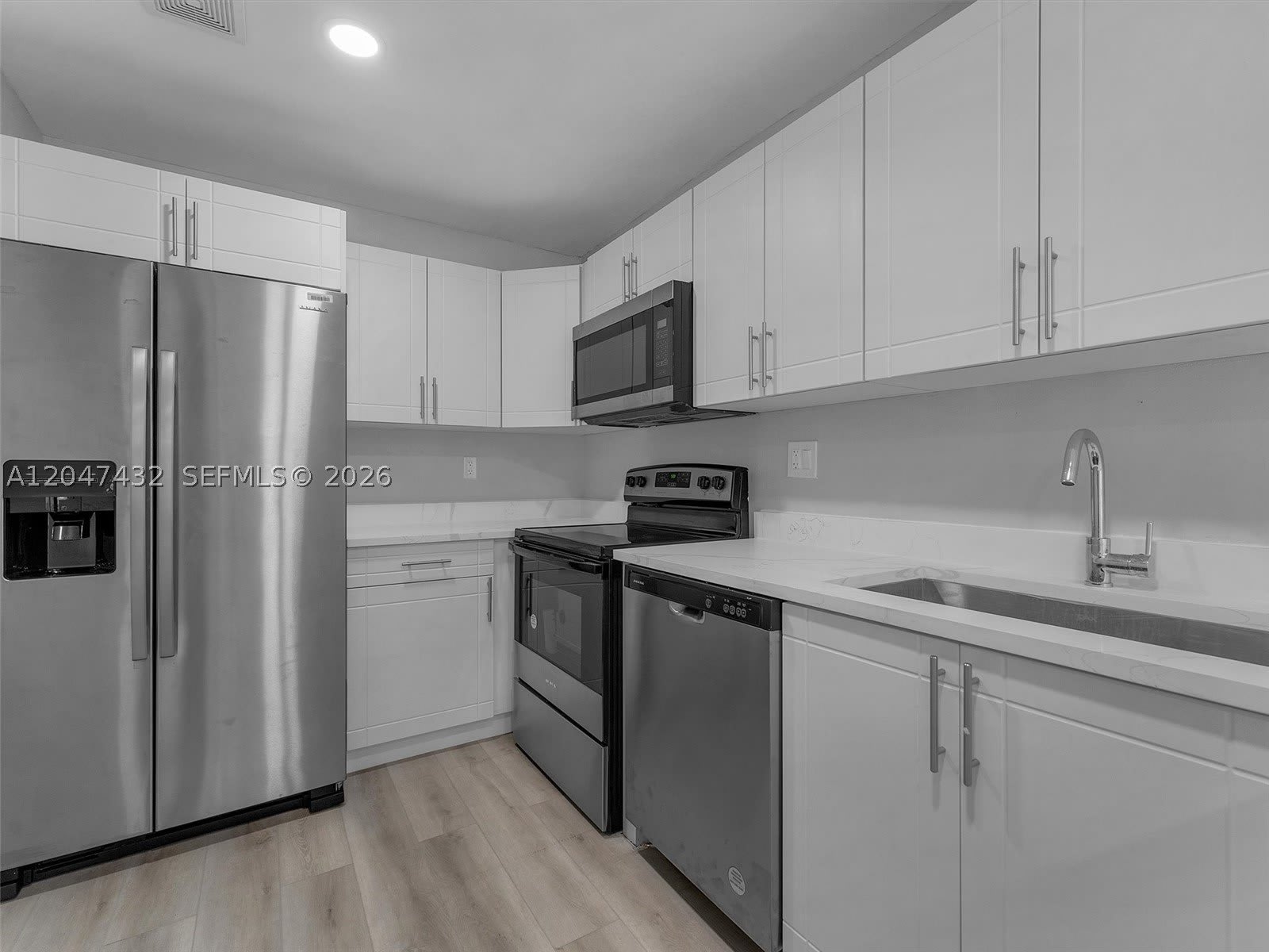 10373 NW 35th St – photo 1