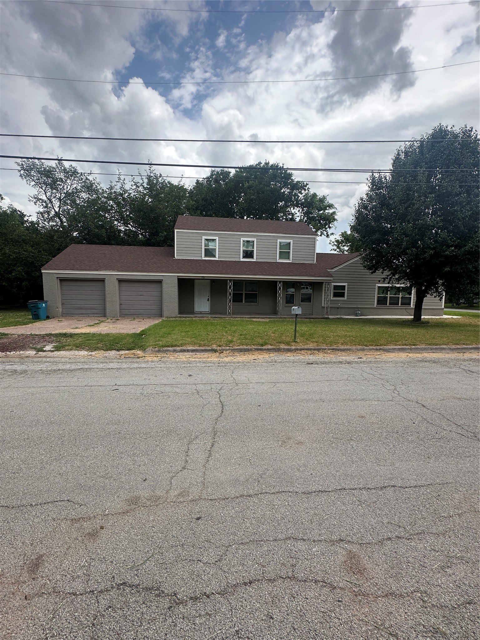 701 Hulme Street – photo 1 of 15