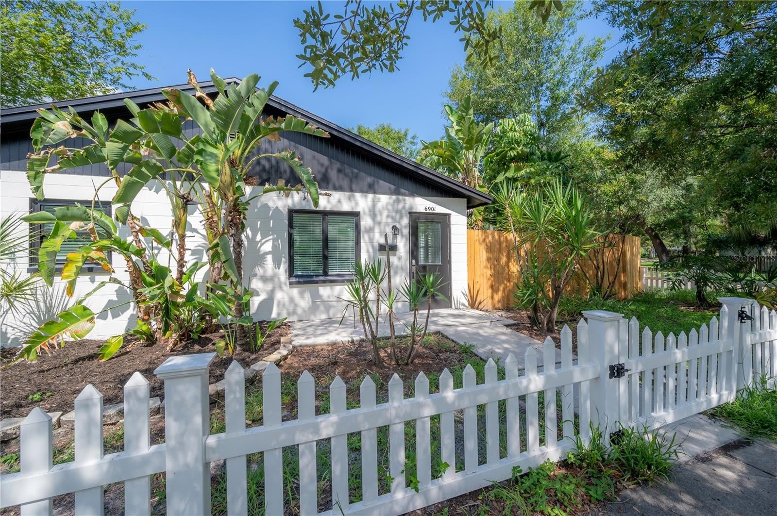 6901 S FITZGERALD Street – photo 1 of 43