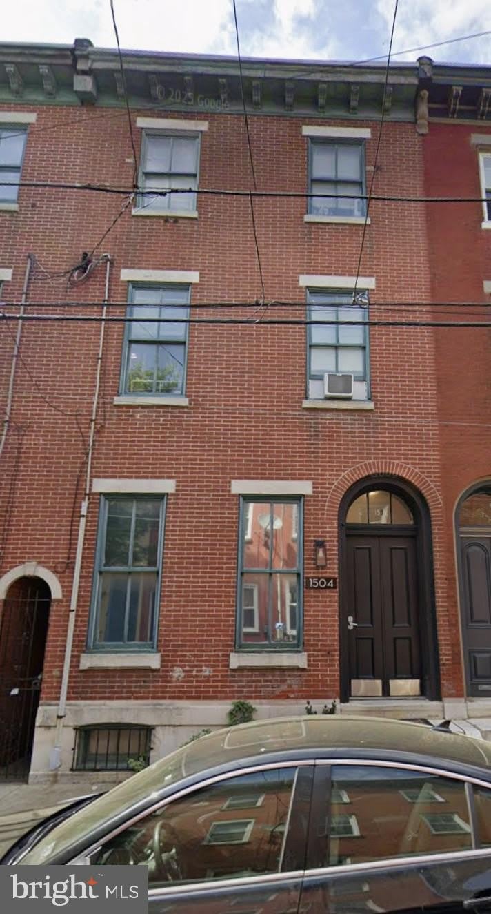 1504 SWAIN Street – photo 1