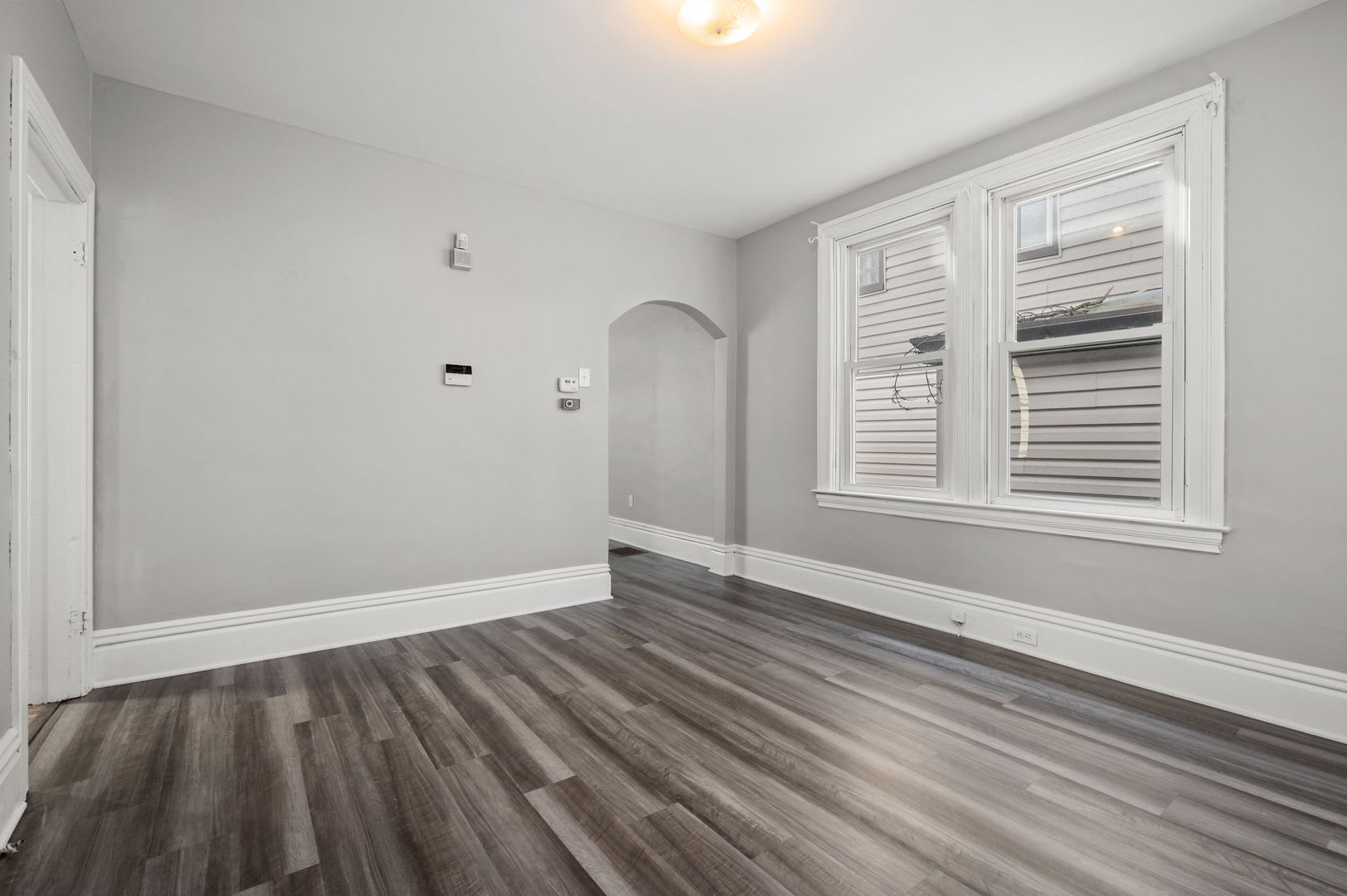 3bed/1.5bath in Mt. Washington – photo 1