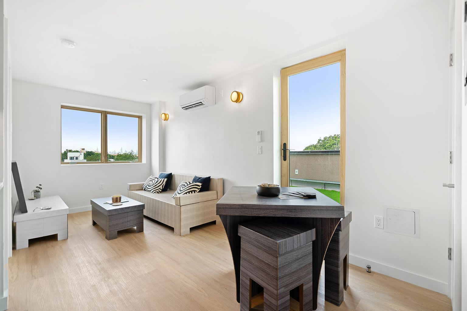 11 Weirfield St # 7B – photo 1