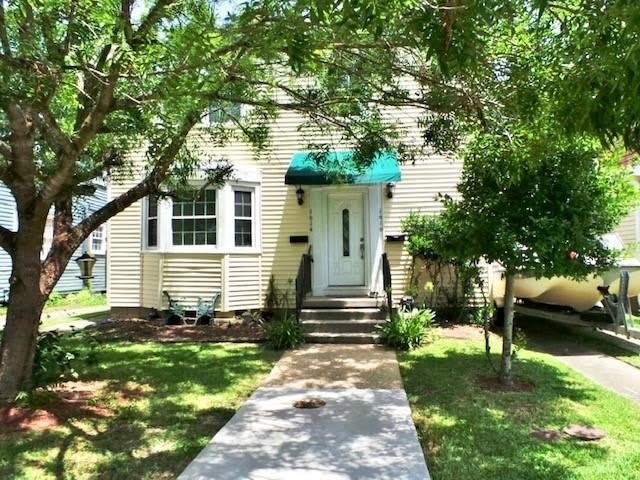 1616 S NORMAN C FRANCIS Parkway – photo 1 of 14