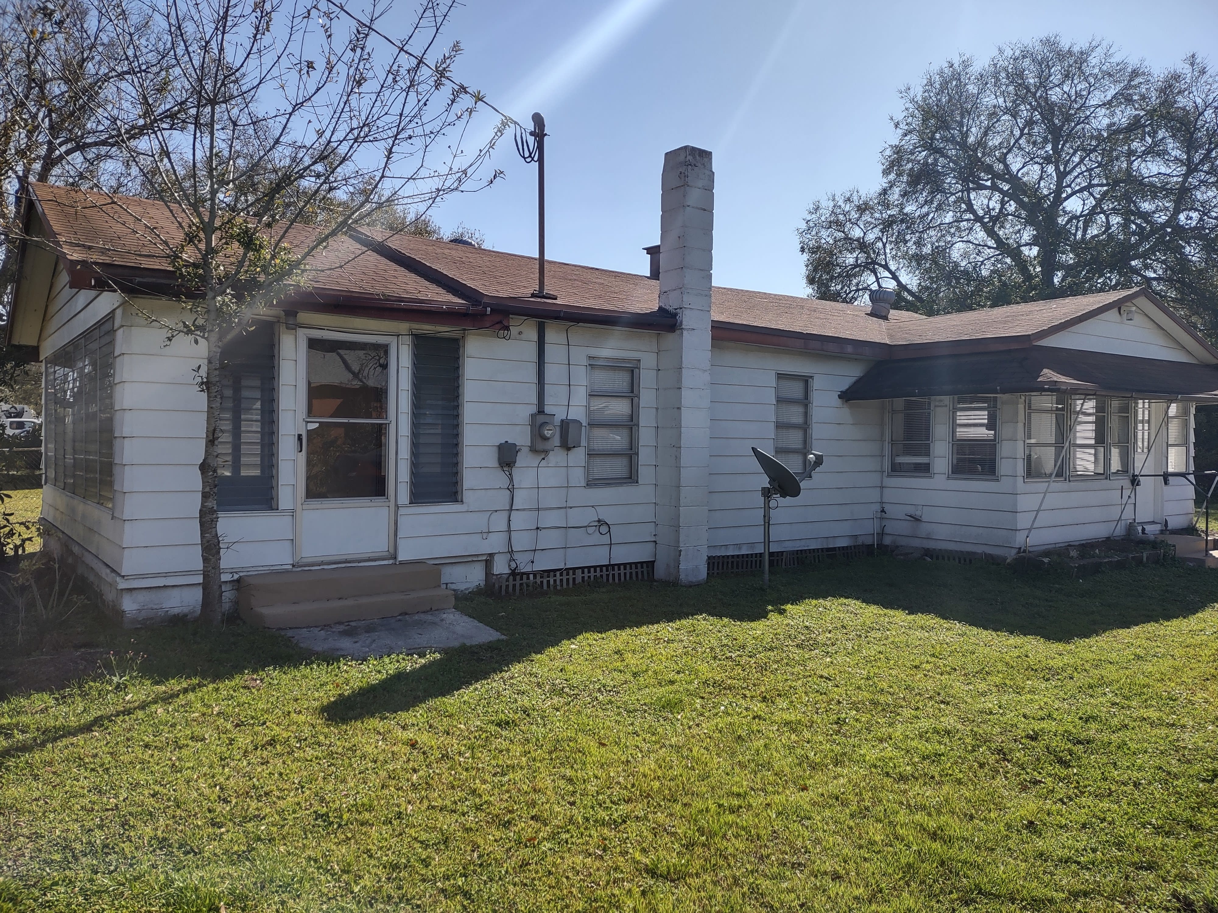 4821 Palm River Rd – photo 1 of 57