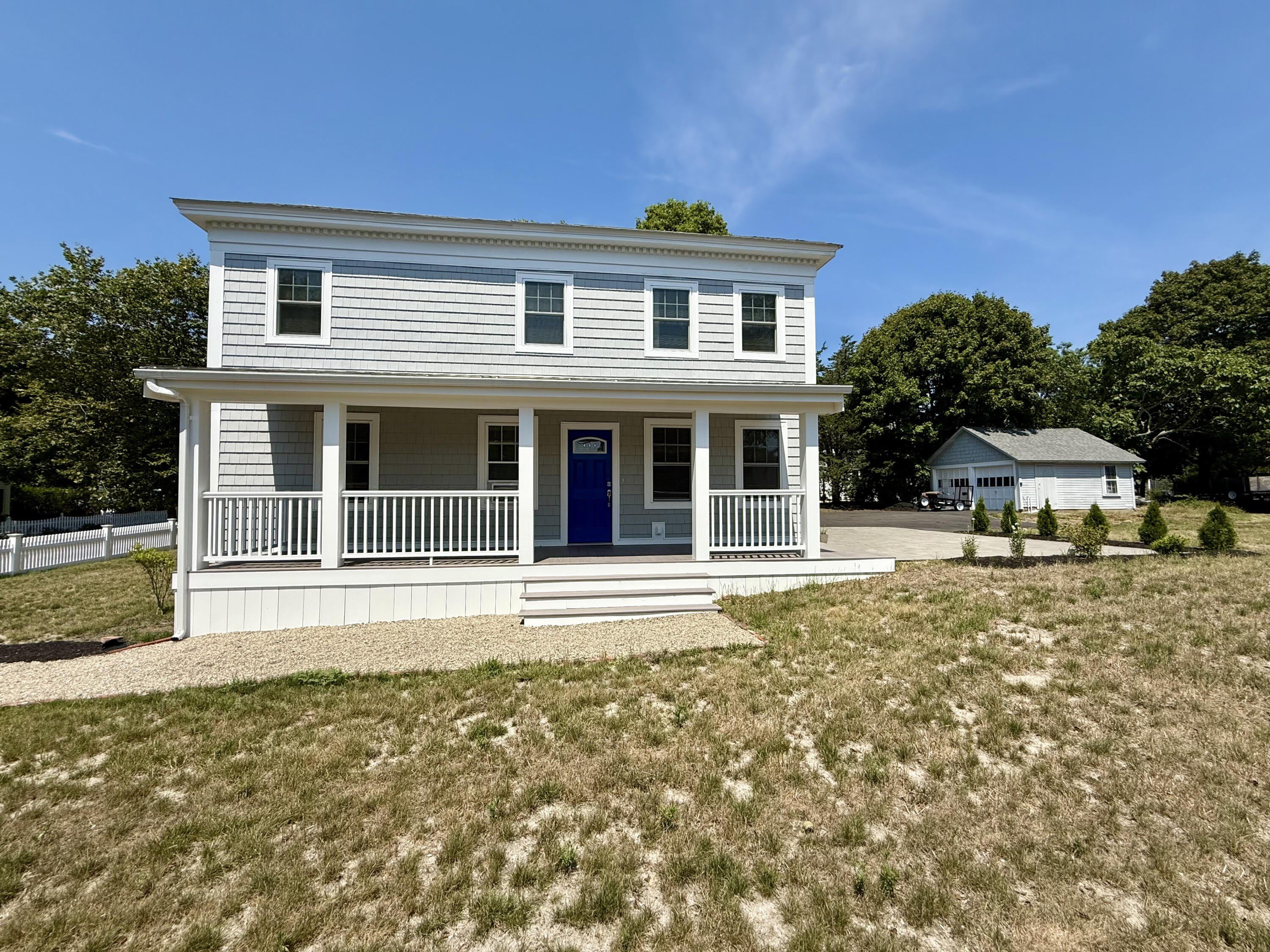 209 Bank Street – photo 1 of 18