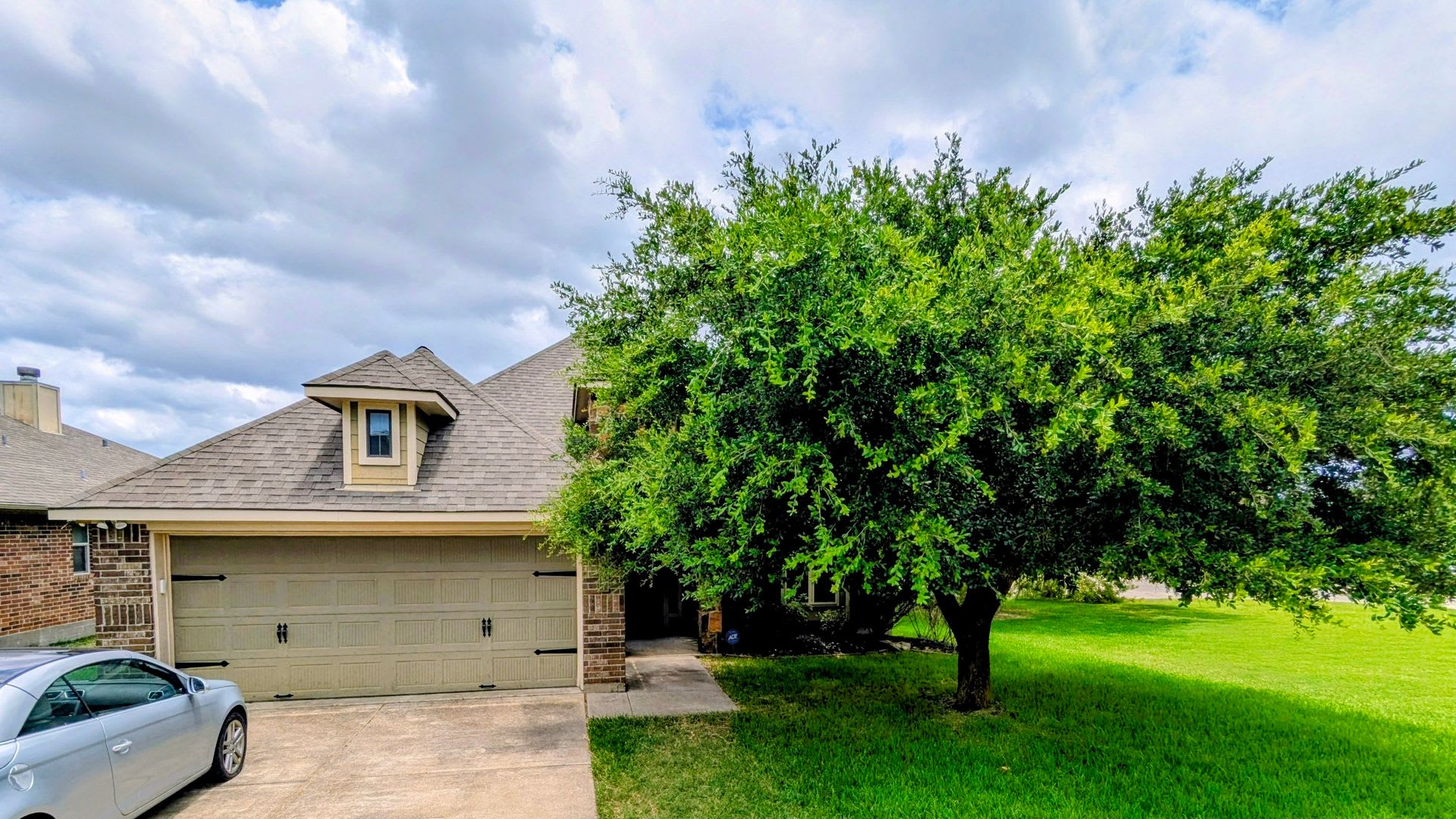 College Station 3 Bedroom 2 Bath 2 Car Garage Fenced In Back Yard Home In Creek Meadows – photo 1