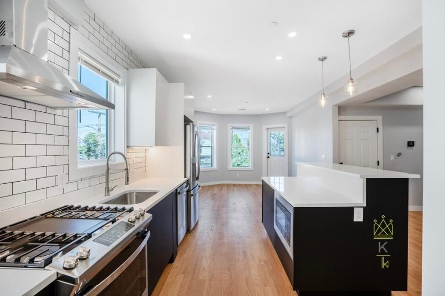 27 Linden St. – photo 1