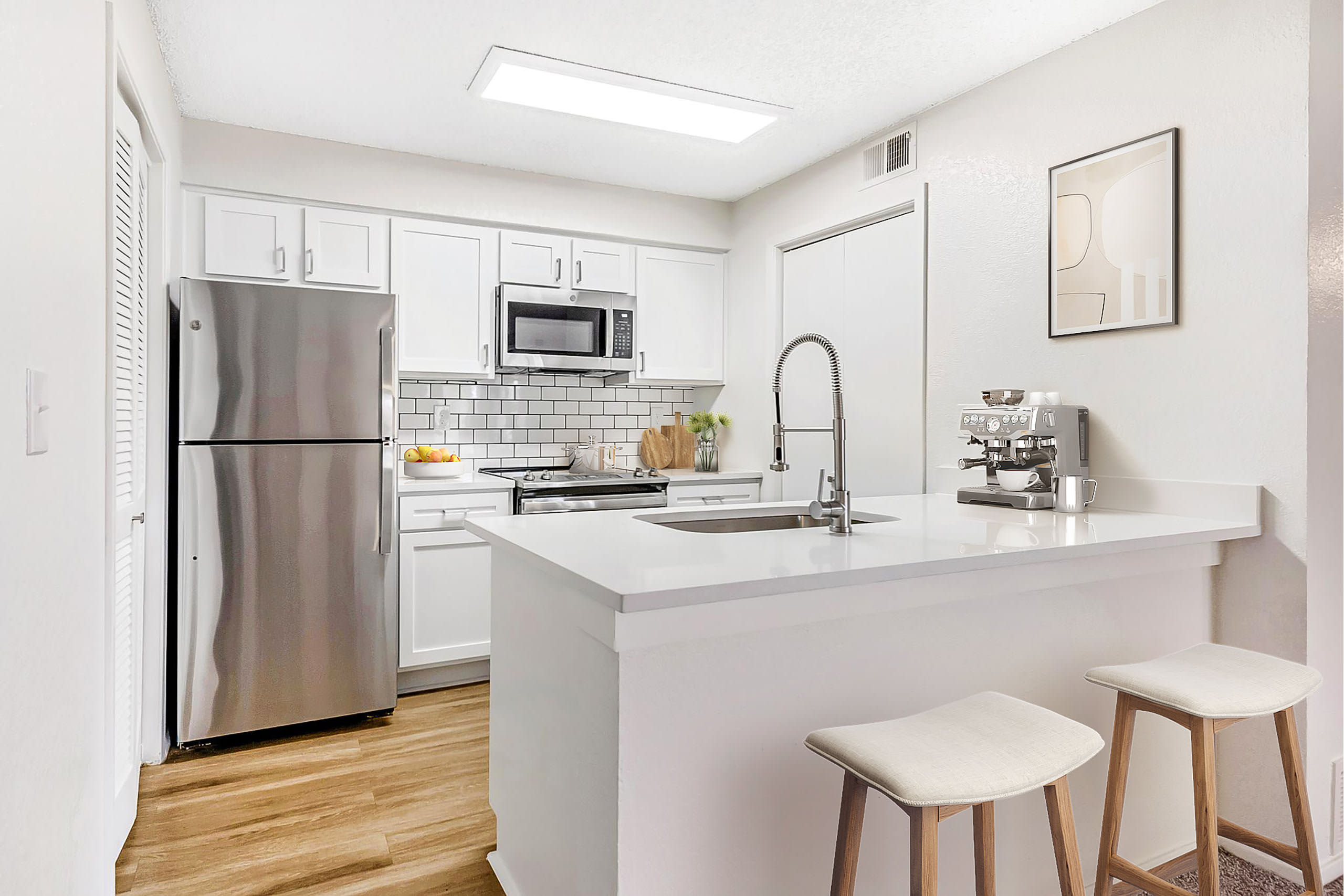 Canyon Chase Apartments – photo 1