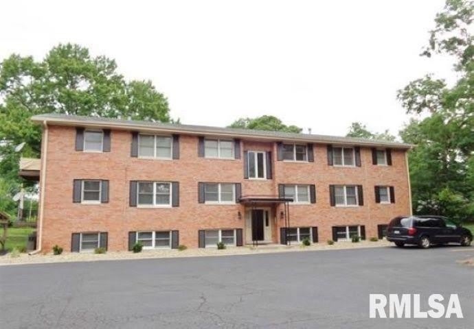 5229 N MONTCLAIR Avenue – photo 1 of 11
