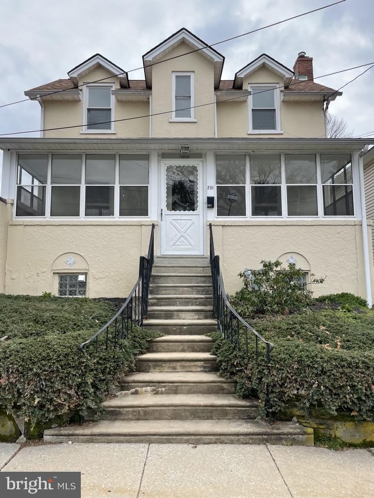201 SIMPSON Road – photo 1 of 43
